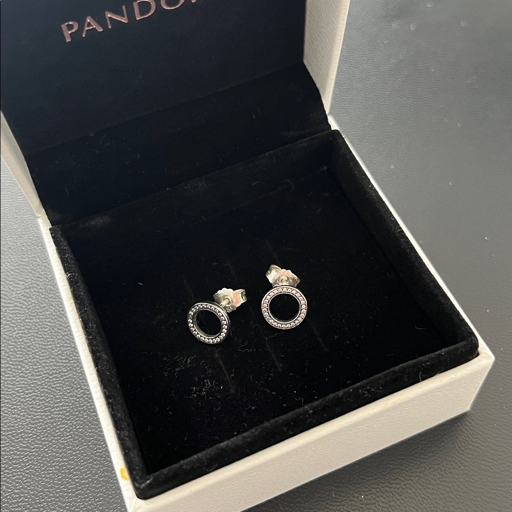 Pandora Sparkling Circle Stud Earrings - Picture 4 of 8